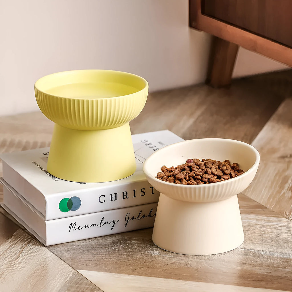 Striped oblique matte purple anti-tumble porcelain cat goblet rice bowl on a light background