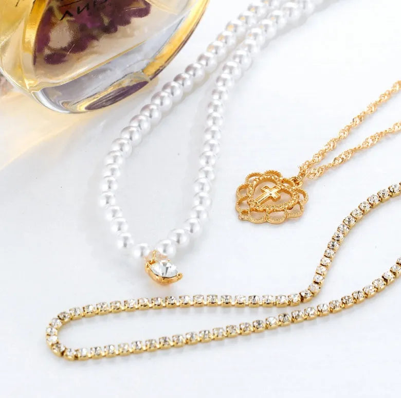 Gold multilayer necklace with rhinestone and 6mm imitation pearl drops, 28-40cm chain with 10cm extension