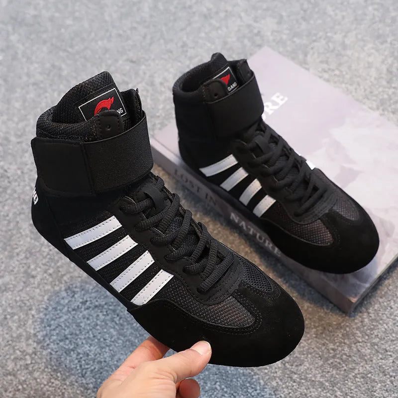 Suede cowhide wrestling shoes for men and women vertical style available in 12 sizes and five colours