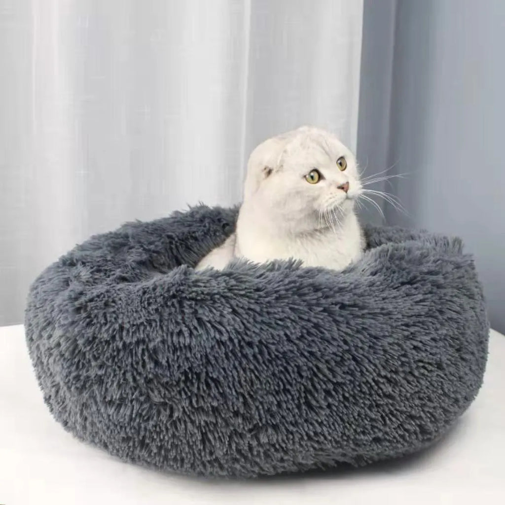 Washable round plush dog kennel bed with PP cotton fill in light grey, 40-120cm diameter options