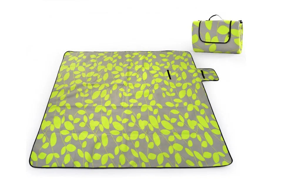 Folding suede picnic mat with blue stripes, expanded 200x200cm, showing soft velvet top and waterproof base