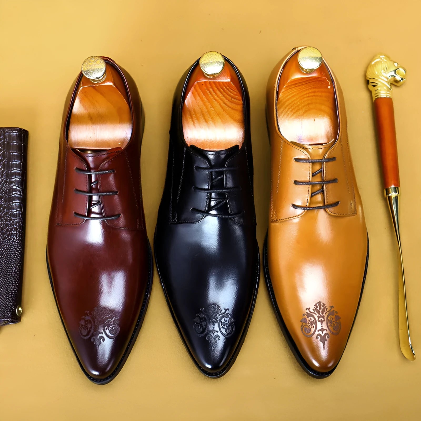Men's black leather pointed carved business formal shoes with low-top cowhide upper and rubber sole