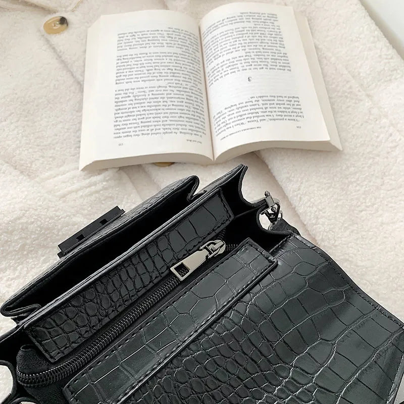 Vintage-style crossbody bag in PU material showing black, brown, khaki and red colour options