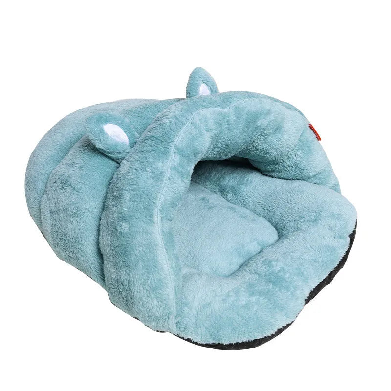Soft pet cave bed for cats and small dogs in beige, blue or grey, sizes M 60x48x28cm and S 45x36x22cm