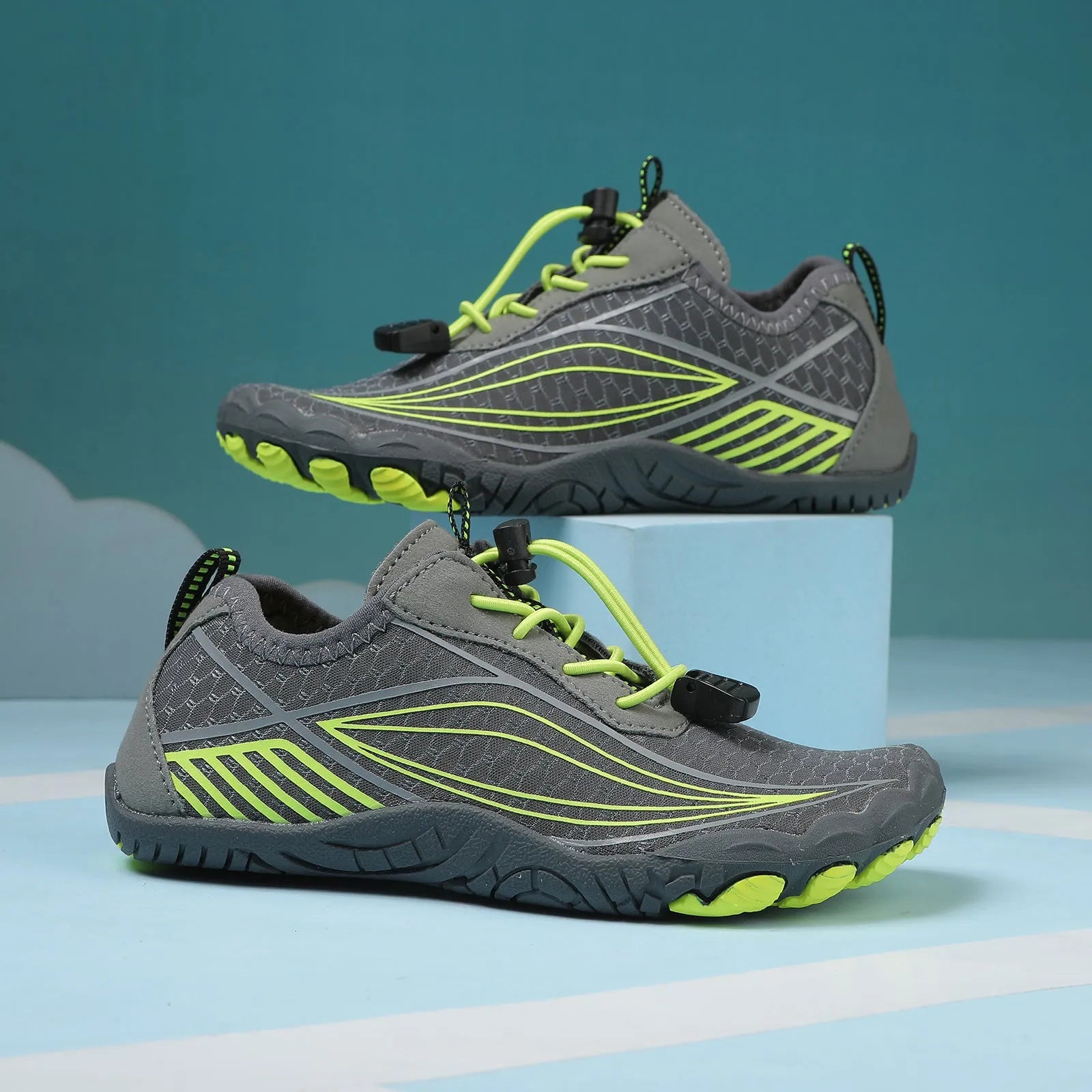 Children's quick-dry water shoes with non-slip rubber soles in multiple colours