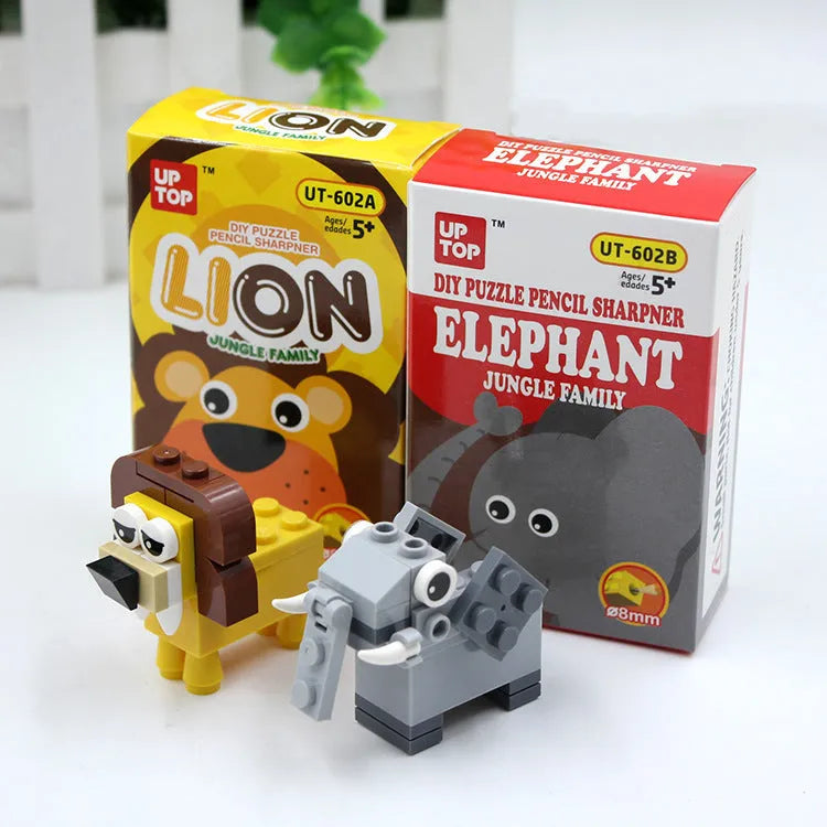 DIY building block pencil sharpener in plastic with Elephant or Lion animal modelling, manual operation, 60 x 30 x 88 mm.
