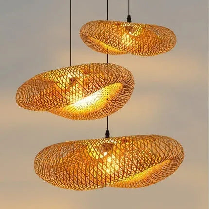 Natural bamboo straw hat-shaped pendant hanging lamp with woven texture