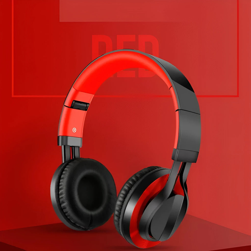 Wired over-ear headphones with microphone for karaoke and mobile phone use