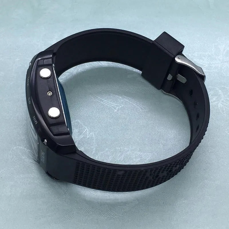 Black electronic talking watch with one-click voice time announcement, 15mm thick, for elderly users