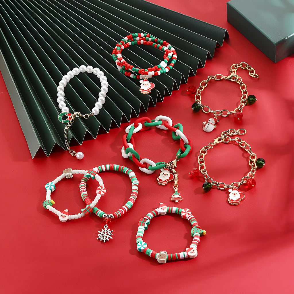 European American new Christmas bracelet pendant set in imitation pearl and polymer clay with Santa Claus design