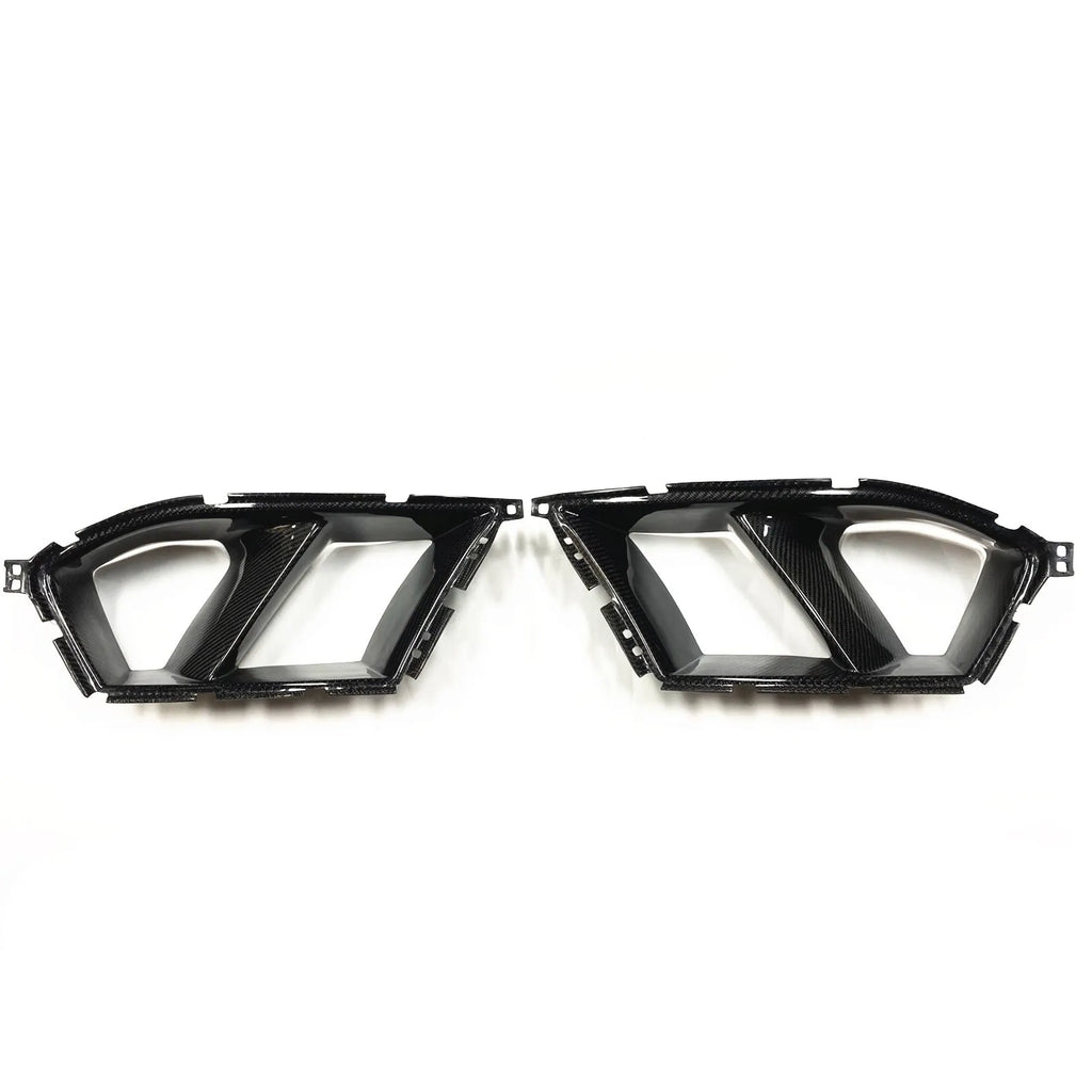 Black dry carbon fibre front bumper grille for BMW M3 M4 G80 G82 with 3K weave pattern.