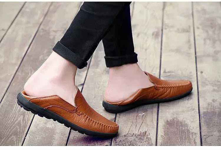 Men's business casual small leather shoes with PU upper, PVC sole, latex insole, black or brown, sizes 39-44