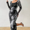 Women's printed pleated fishtail dress with gradient colour mesh fabric and square collar