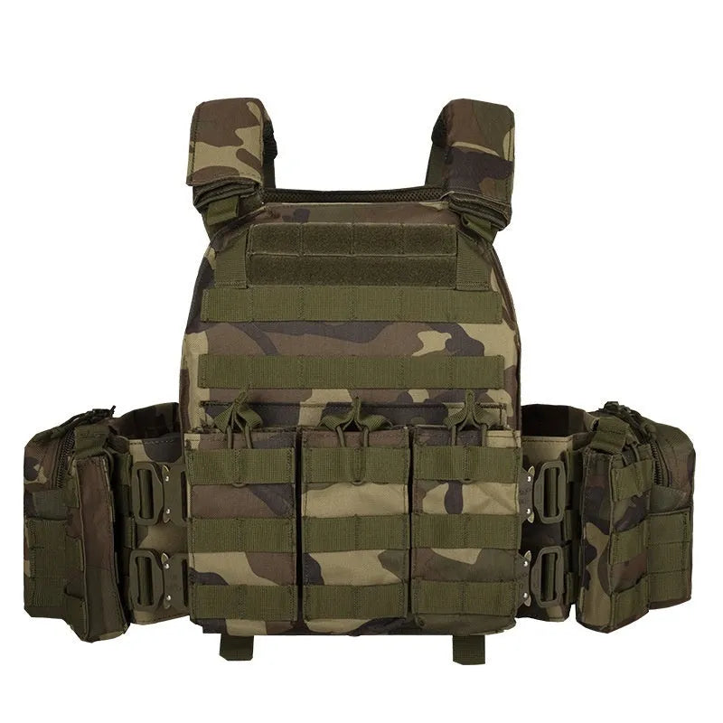 Men's camouflage polyester tactical vest for outdoor training and shooting sports