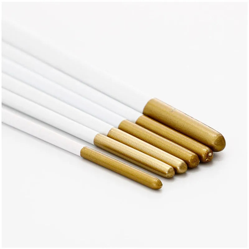 Set of six watercolour acrylic paint brushes with wood handles on a white background.