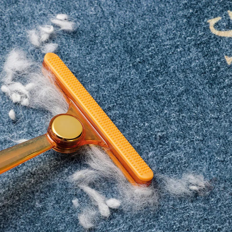 Manual fabric shaver for removing pilling from wool coats and sweaters, AS+TPE construction, 12x14.5x1.5cm, in green colour
