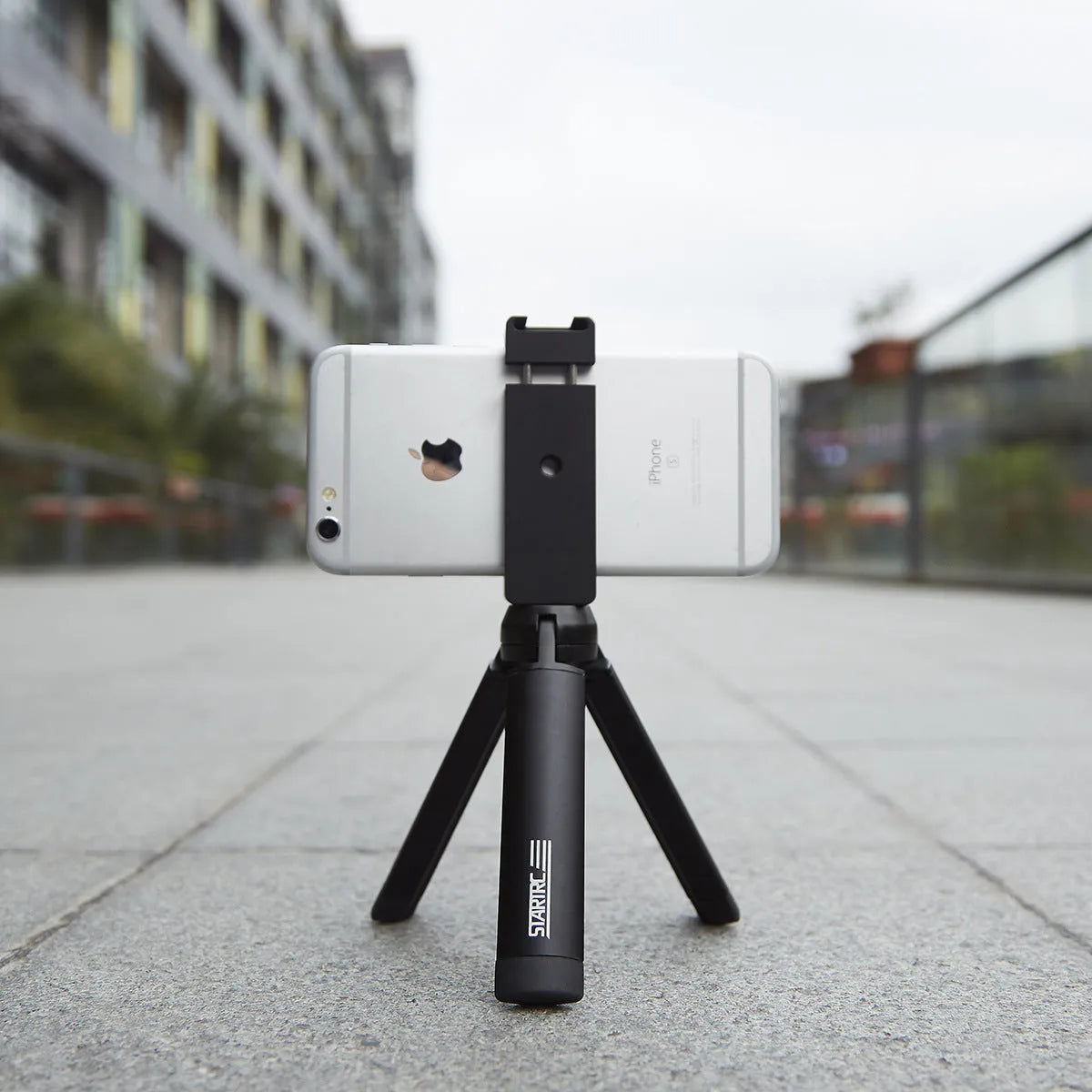 Aluminium alloy handheld bracket for mounting Apple iPhone on table top tripod