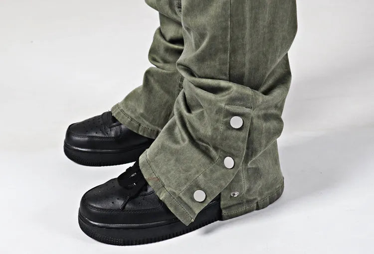 Elastic casual heavy duty flare jeans in cotton stretch denim with multi pockets, mid waist, straight leg, available in green and khaki