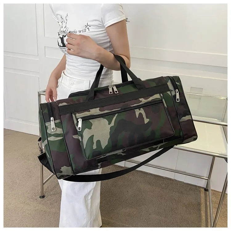 Camouflage pattern waterproof luggage bag with 20L capacity for leisure travel