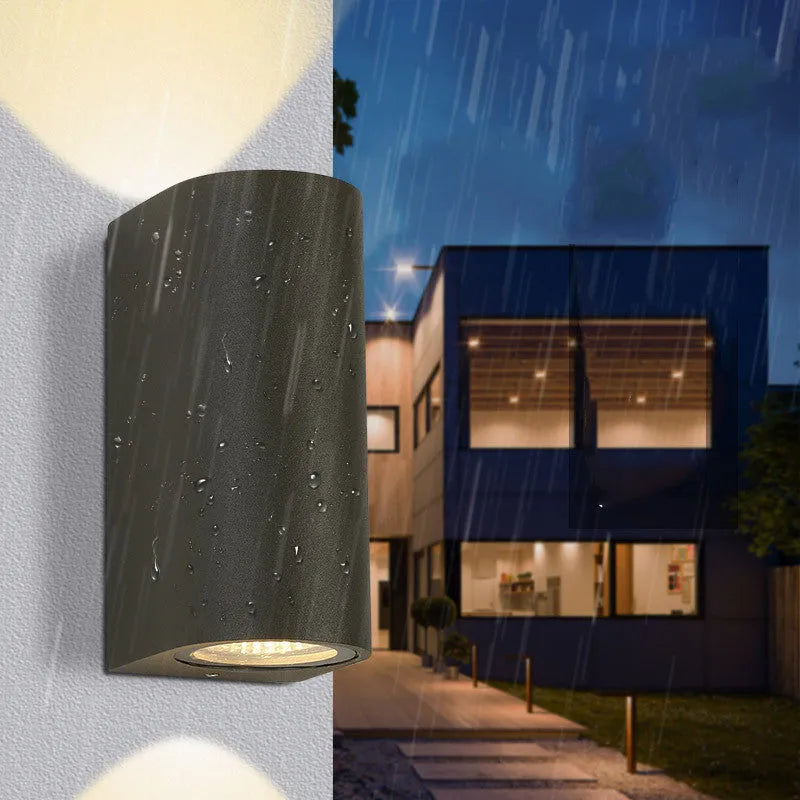 Villa outdoor balcony aisle LED waterproof wall lamp warm white 3000K 110lm 60 degree beam