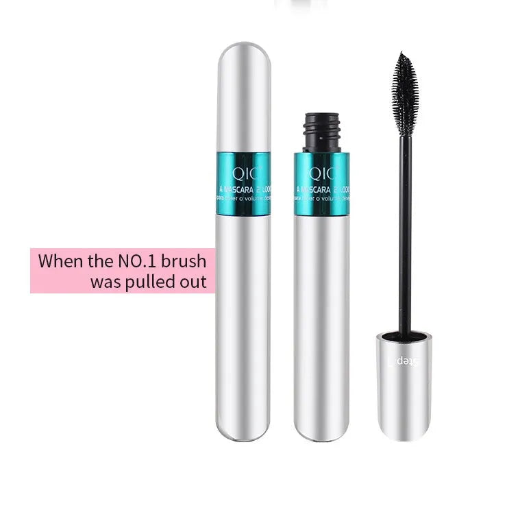 Two-in-one double mascara in silver packaging, volumising and lengthening formula, waterproof and smudge-resistant