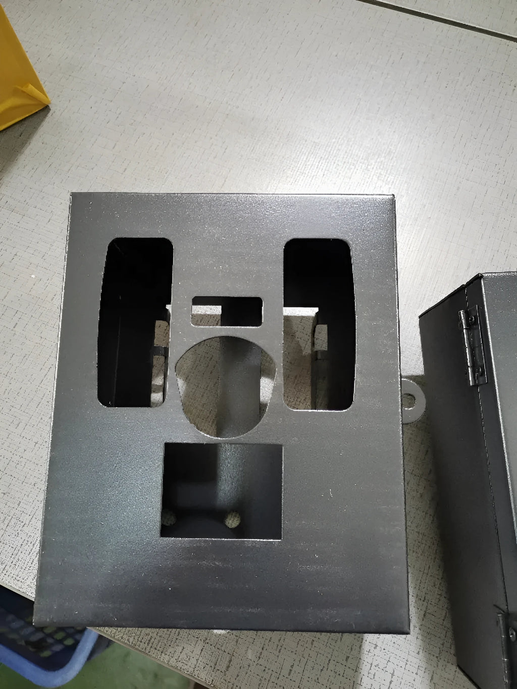 Protective camera box for BL480 trail camera with wildlife protection housing