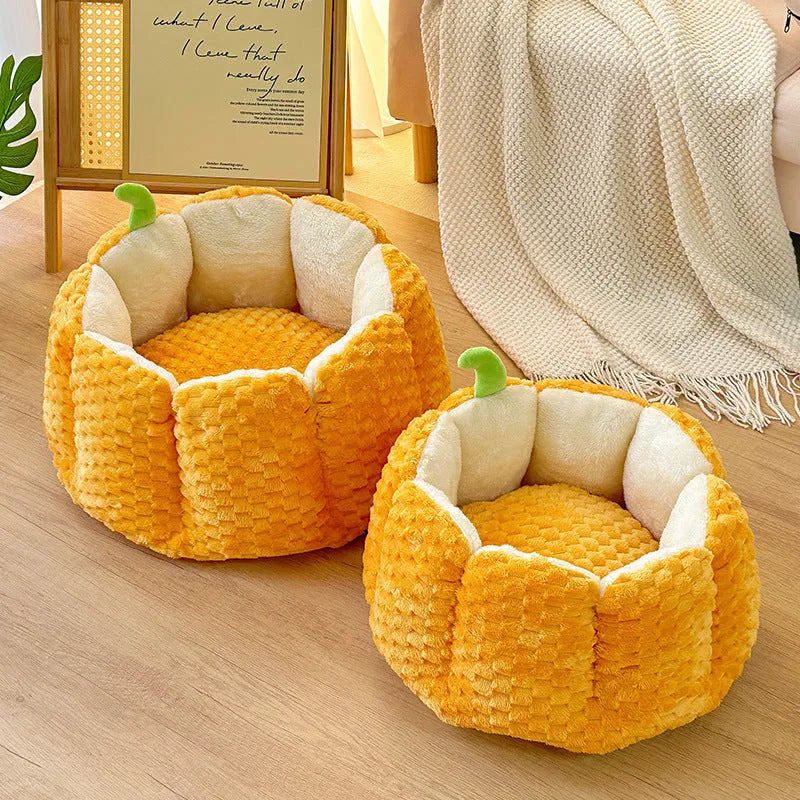 Halloween pumpkin-shaped pet nest bed for cats and dogs with removable cover in two sizes