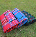 Damp proof picnic mat 150x200cm fine cashmere three-layer waterproof field mat in blue green and red