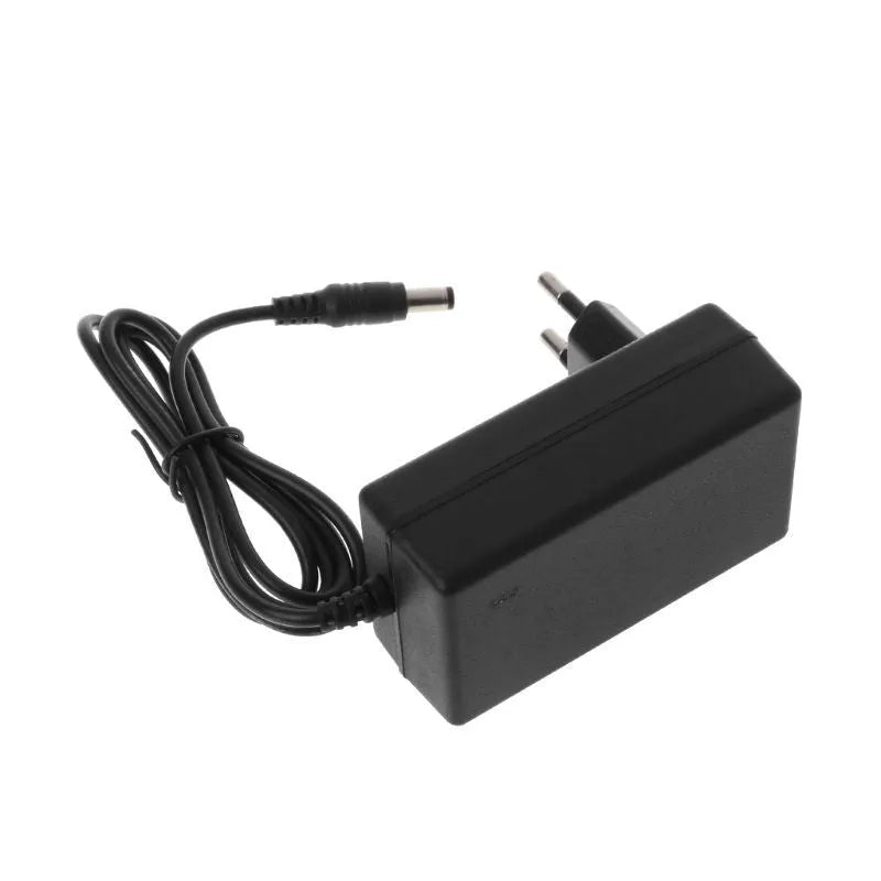 16.8V 1A lithium battery charger with red to green indicator light, black, EU or USA plug