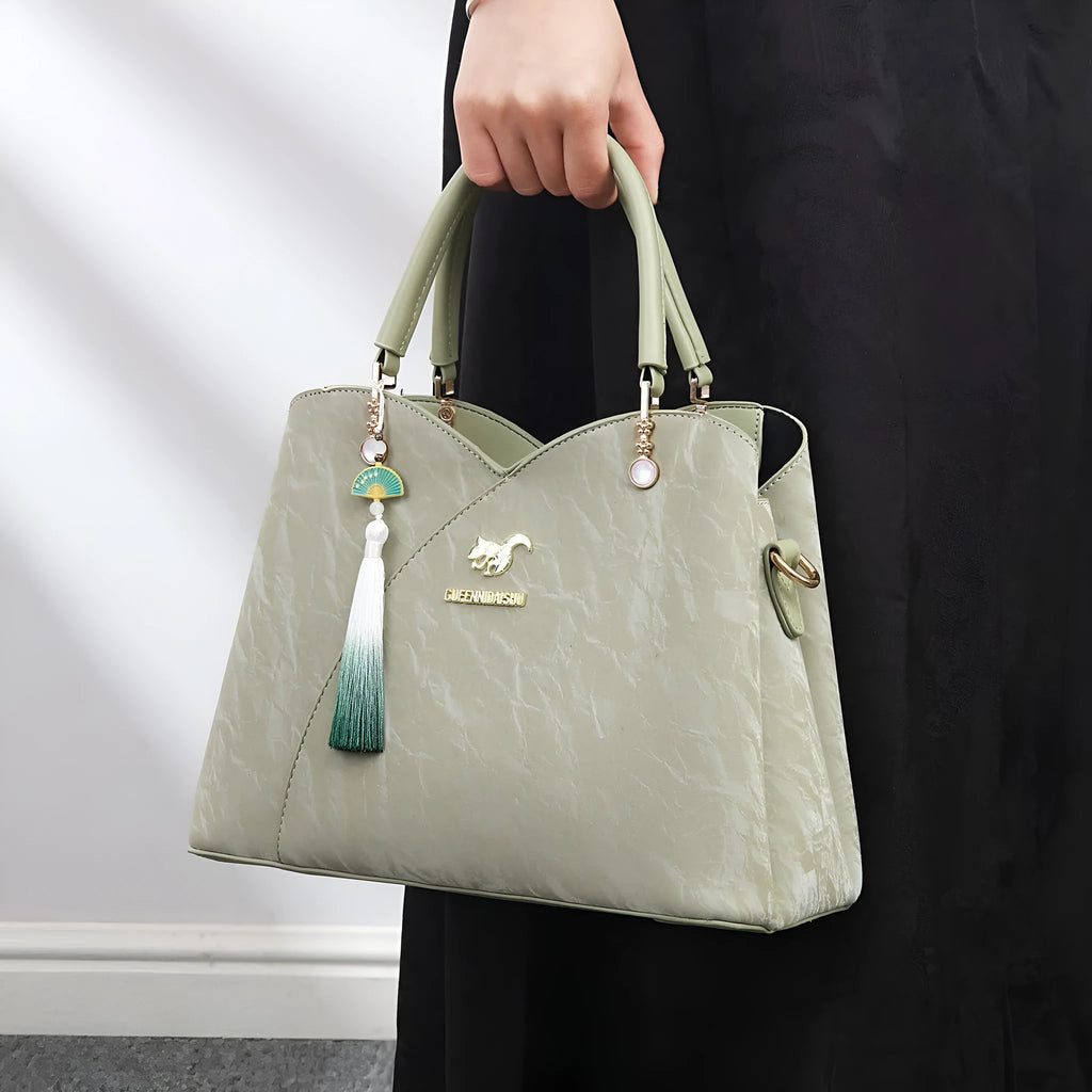 Women's soft PU messenger bag in horizontal square design with sewing thread detail