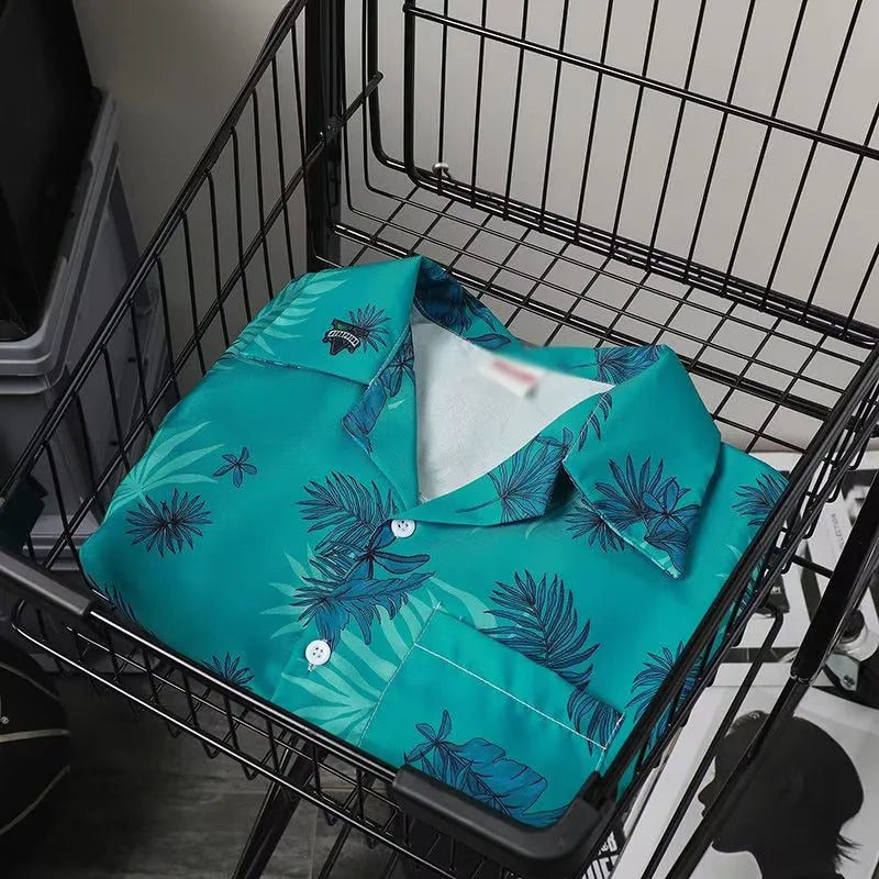 Men's green printed Hawaii beach shirt with loose fit and short sleeves, front view
