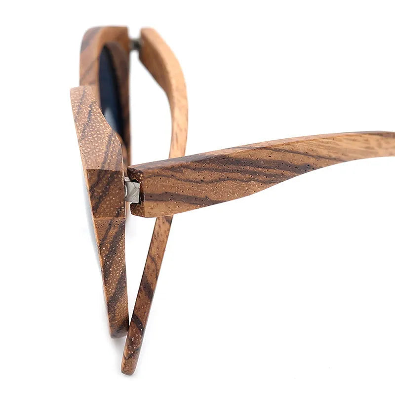 Wooden eco-friendly men's sunglasses full frame photo color natural finish lightweight
