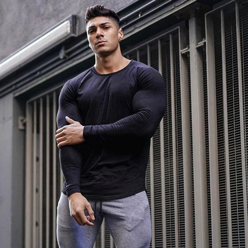 Men's long-sleeved modal T-shirt in white, slim fit, plain round neck, on white background