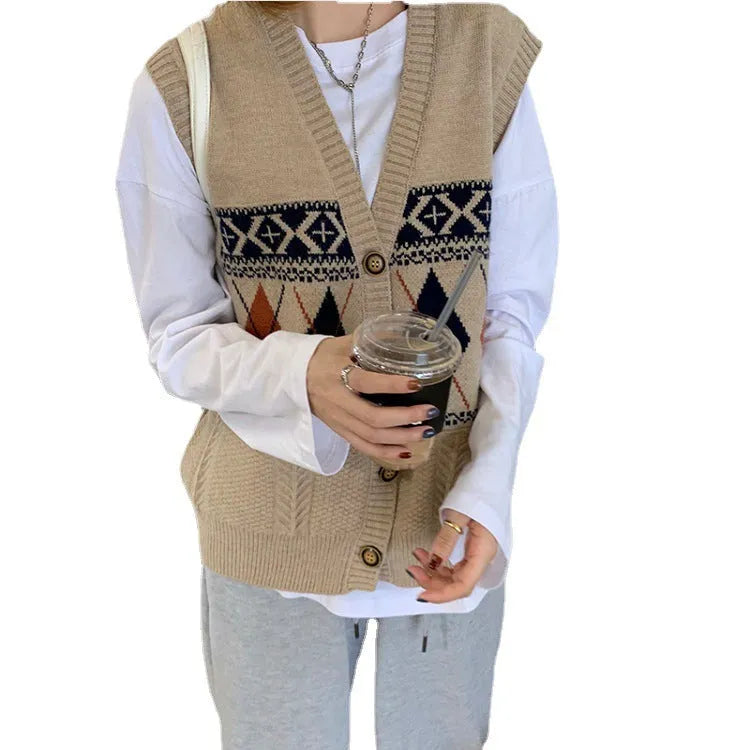 Sleeveless loose cardigan with diamond plaid pattern in acrylic knit fabric