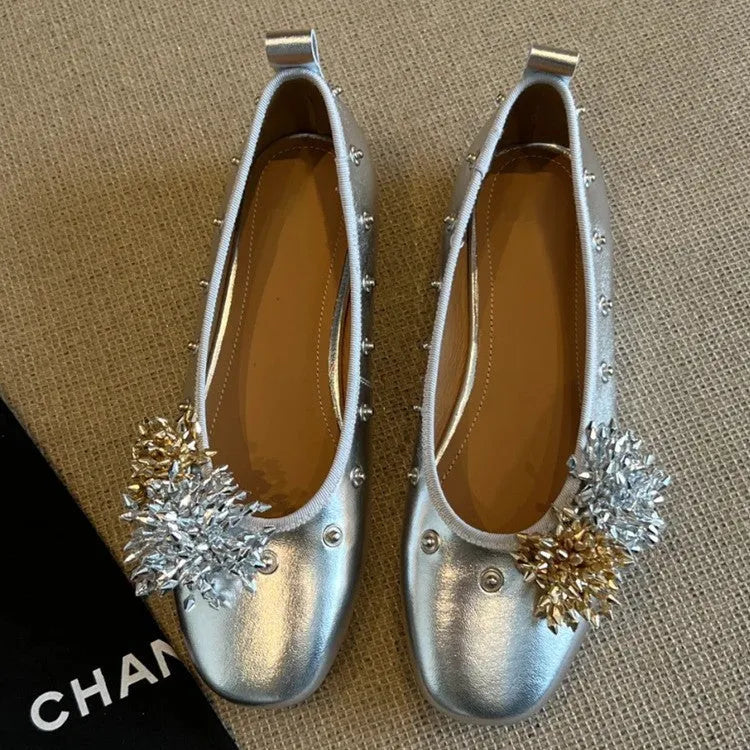 DIY flower rivet Mary Jane shoes in silver, black, or green with sheepskin upper, buckle strap, and flat rubber sole.