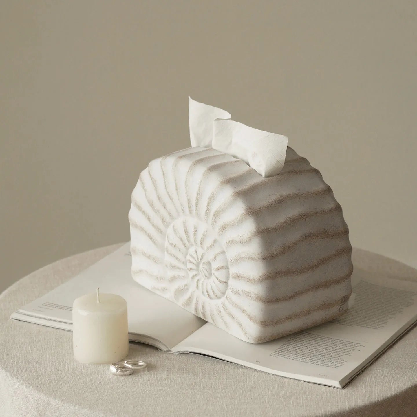 Resin tissue box cover with conch shell pattern design decorative home accessory