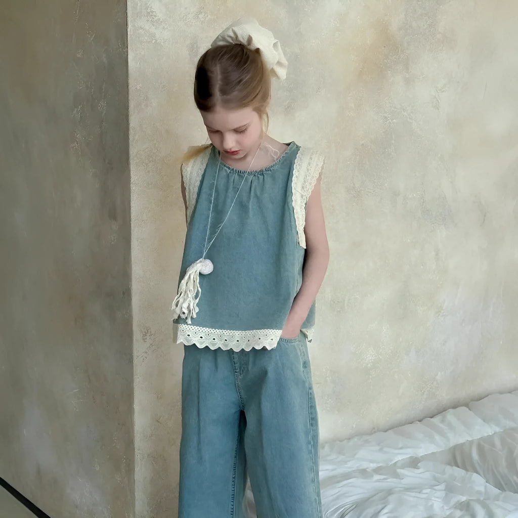 Light blue girls' lace trim denim cropped wide-leg pants and sleeveless vest two-piece set on model