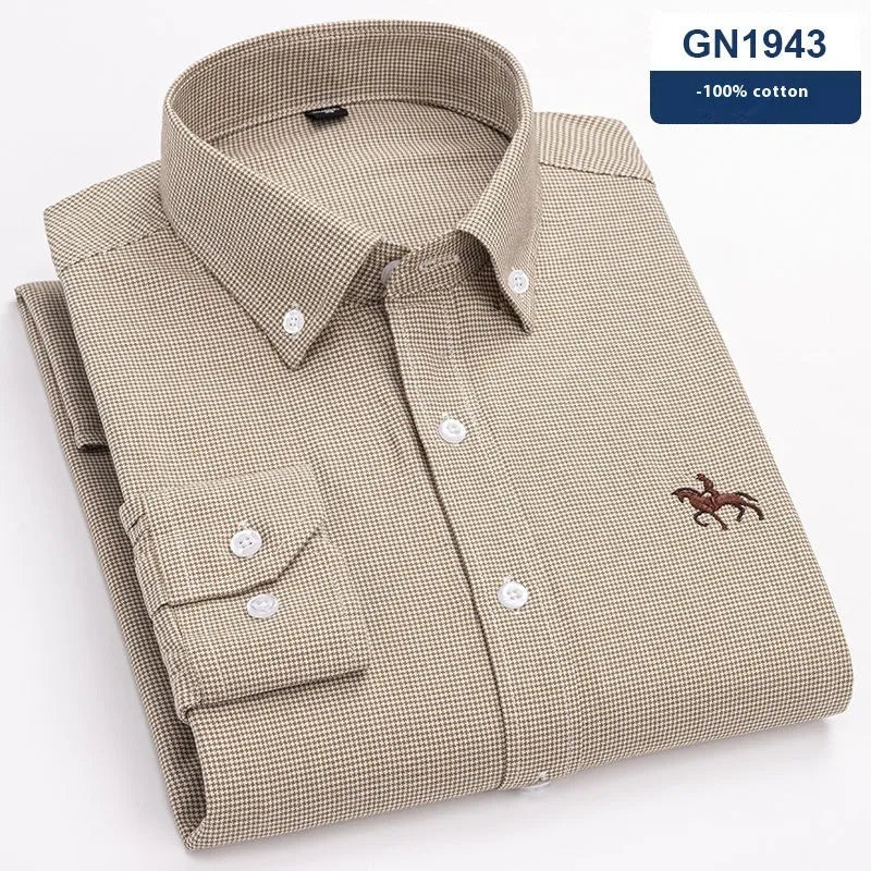 Men's casual shirt in pure cotton Oxford fabric showing colour options and size range