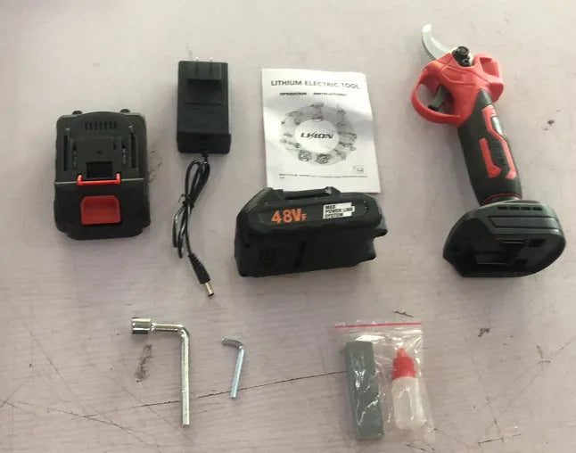 Electric pruning knife with lithium battery and plastic storage case for cutting branches