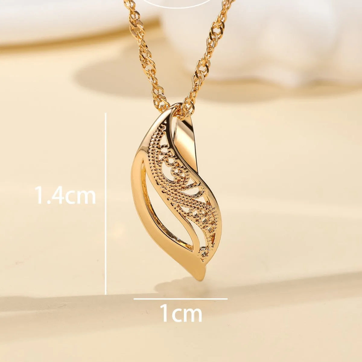 women's glossy hollow-out leaf necklace champagne gold copper casual style