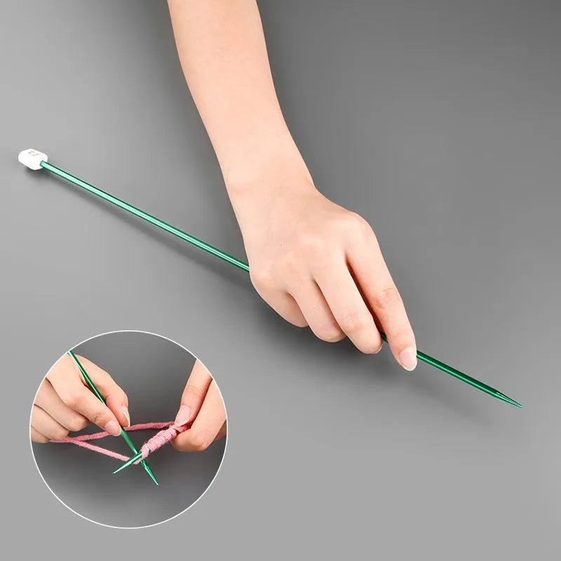 Crochet hook set with fourteen sizes from 2.0mm to 10.0mm including protective end caps