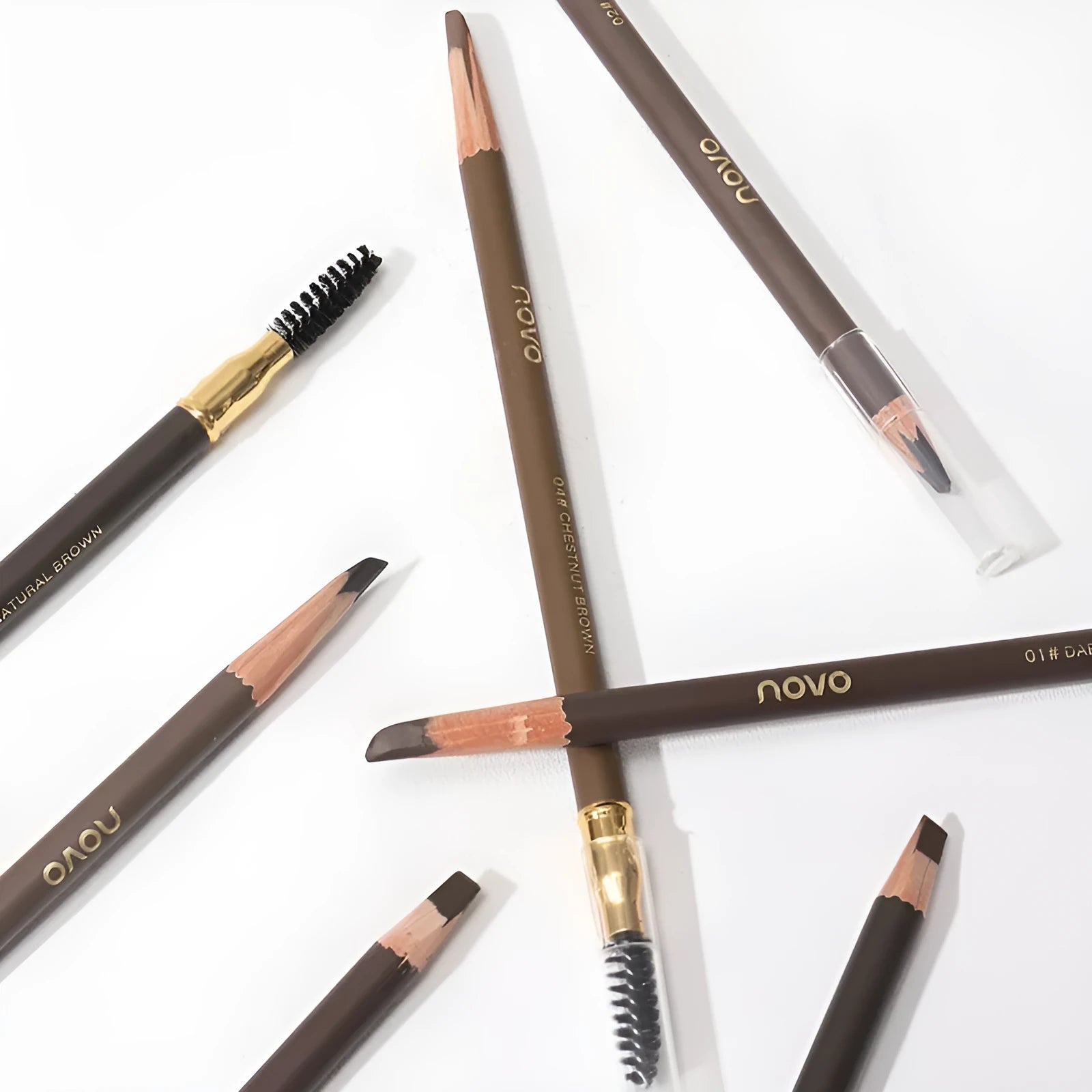 Natural Shaping Machete smudge-proof double-ended eyebrow pencil with brush in dark brown shade