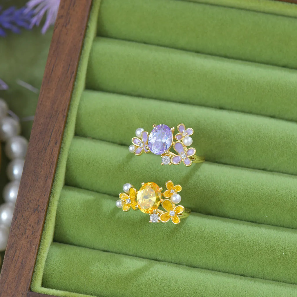 Women's open ring with flower pearl zircon design in yellow or light purple colour