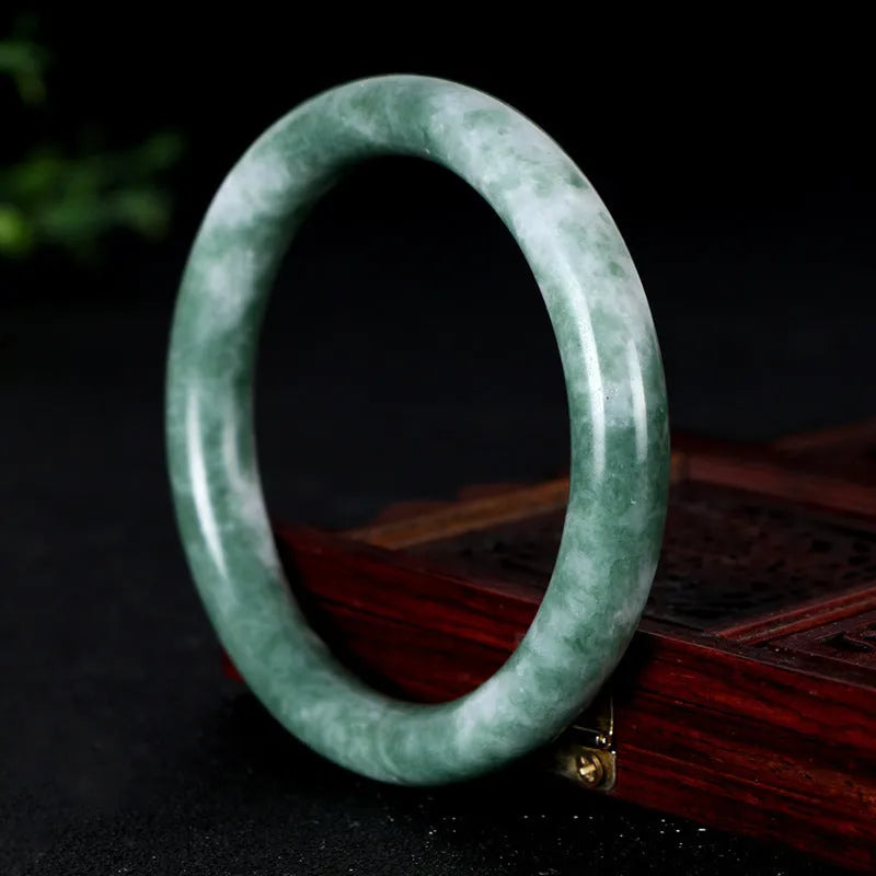 Green Guizhou Cui jade bracelet, Chinese style polished bangle, ring mouth 55-62mm