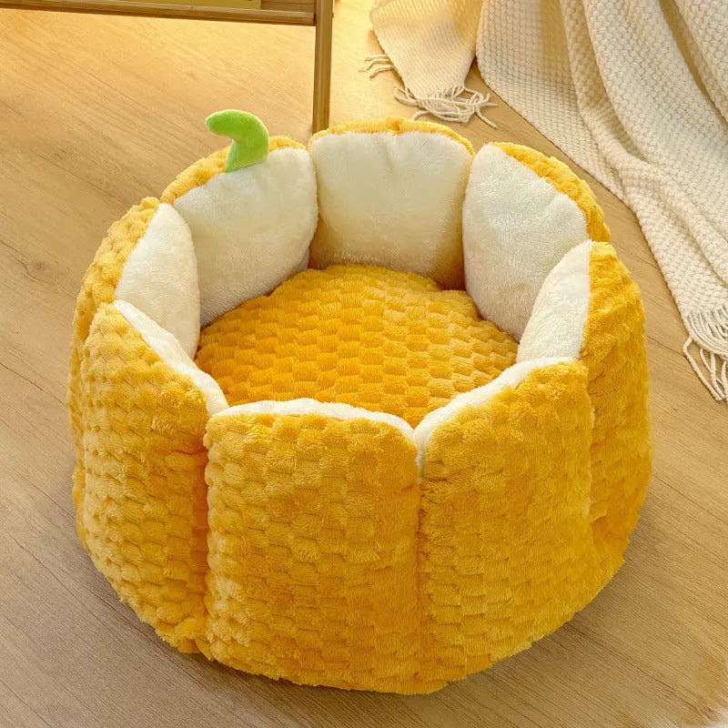 Halloween pumpkin-shaped pet nest bed for cats and dogs with removable cover in two sizes