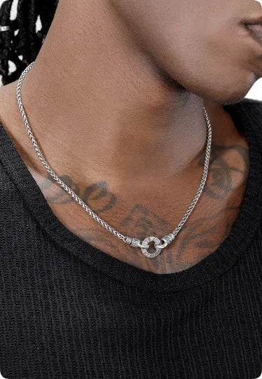 Sterling silver clavicle necklace for women with silver pendant and chain
