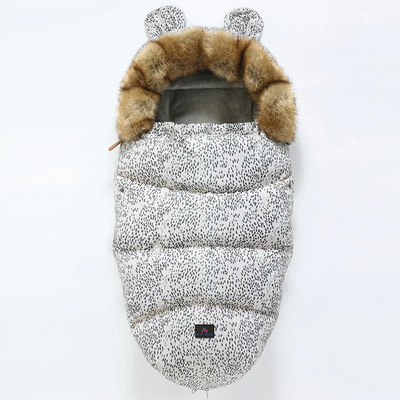 Baby stroller sleeping bag in silkworm cocoon style, shown in a colour option, measuring 100 by 48 centimetres.