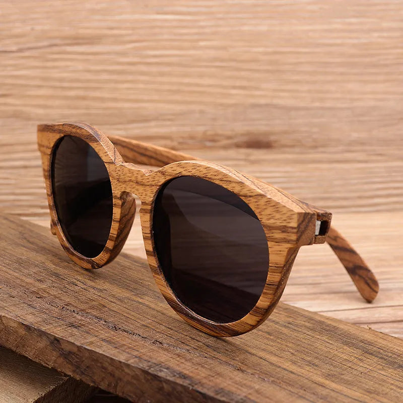 Wooden eco-friendly men's sunglasses full frame photo color natural finish lightweight