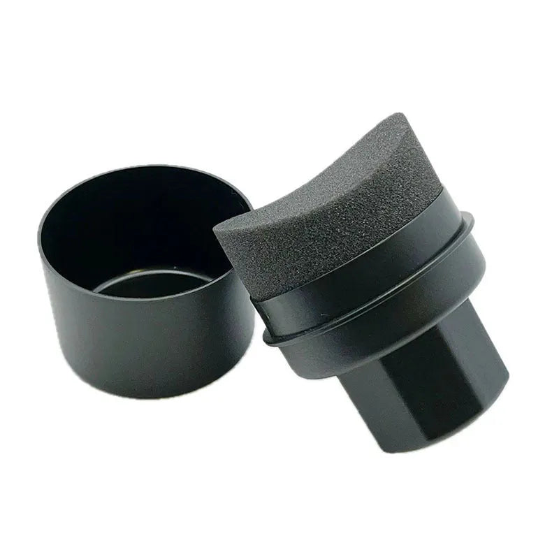 Car tyre polishing sponge brush with lid showing sponge options in black and red colours