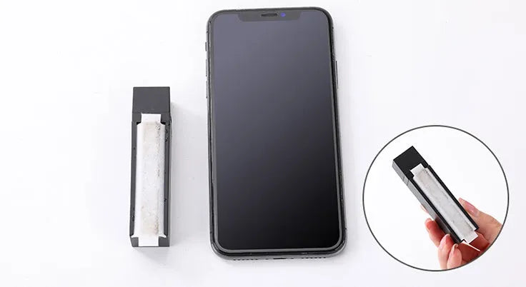 Disposable mobile phone screen cleaner kit with 40 cleaning sheets in black packaging